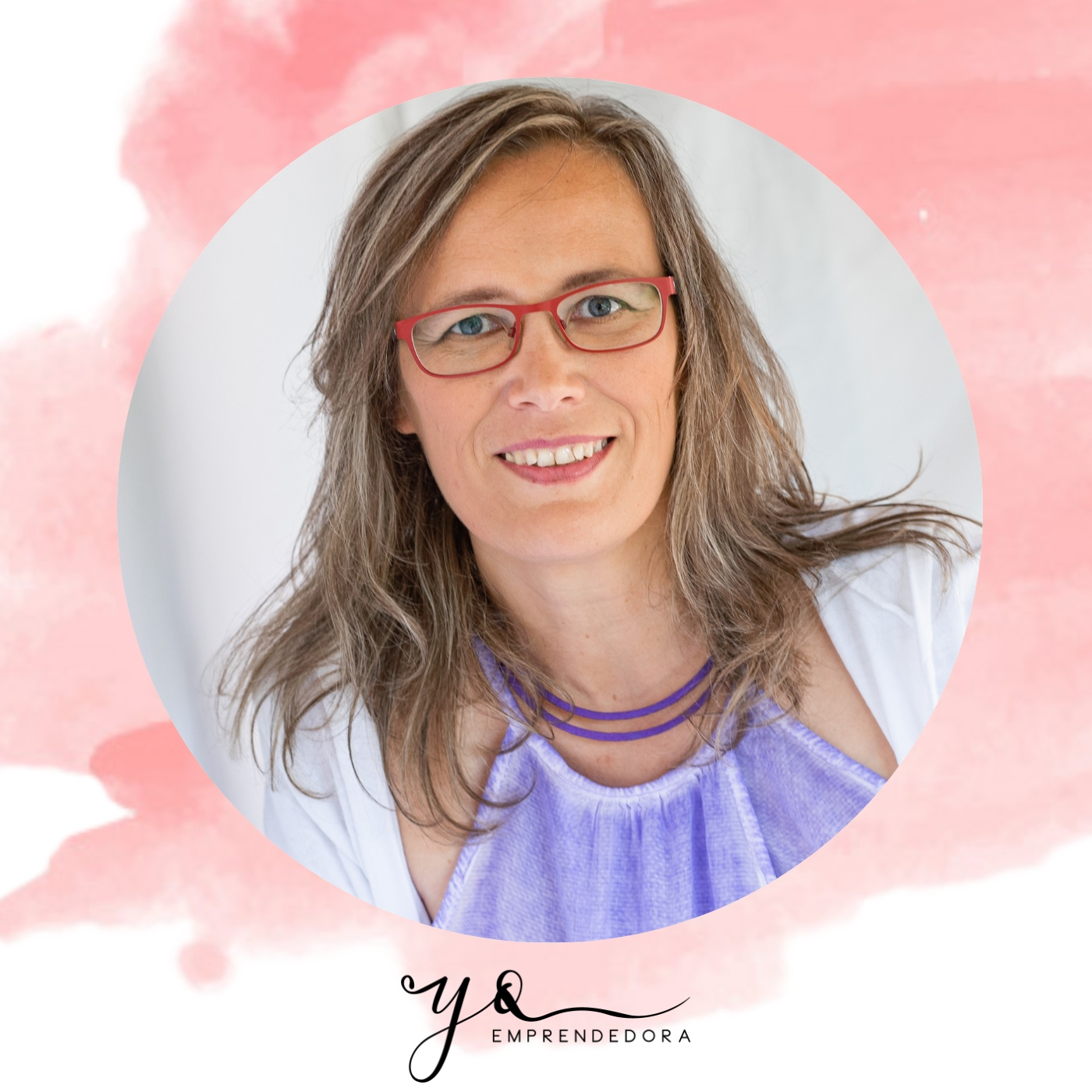 289. Reinventarte en un sector completamente diferente (¡y petarlo!) con Aura Costa episode artwork