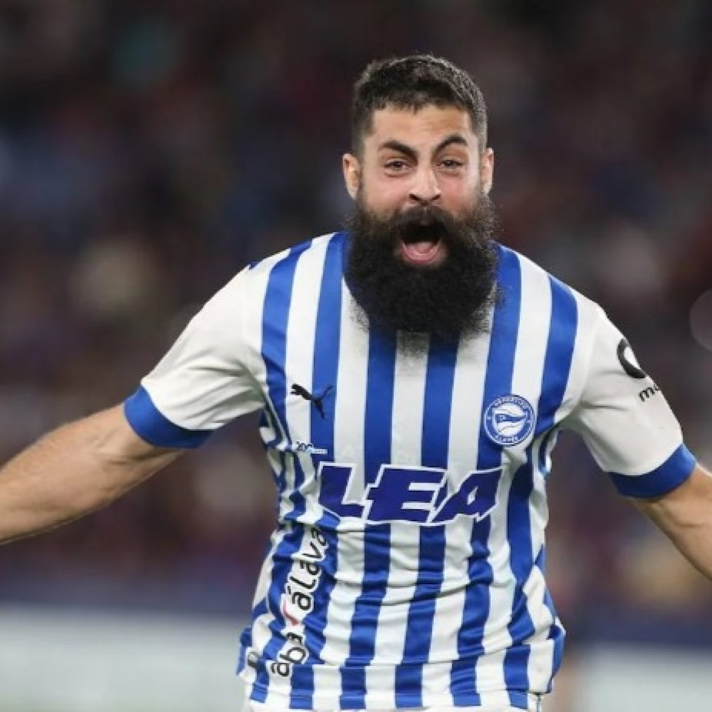 En Corto y al pie. Tu podcast sobre el Alaves