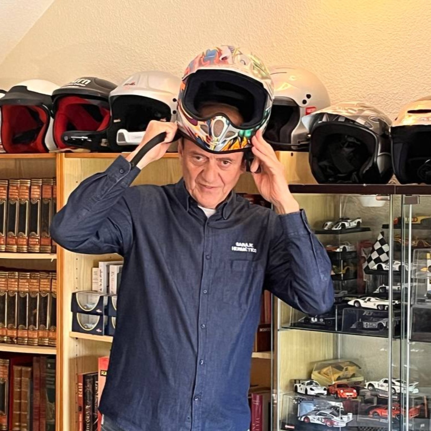 La colección de cascos de Máximo Sant