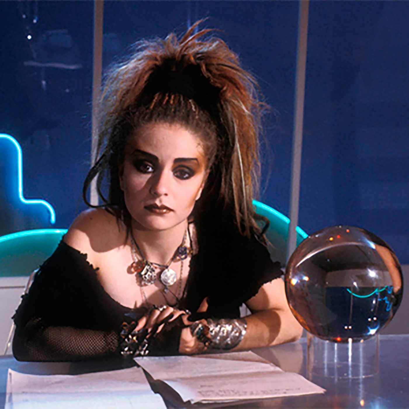 Alaska - Reina del Glam - MIXEDisBetter Show episode artwork