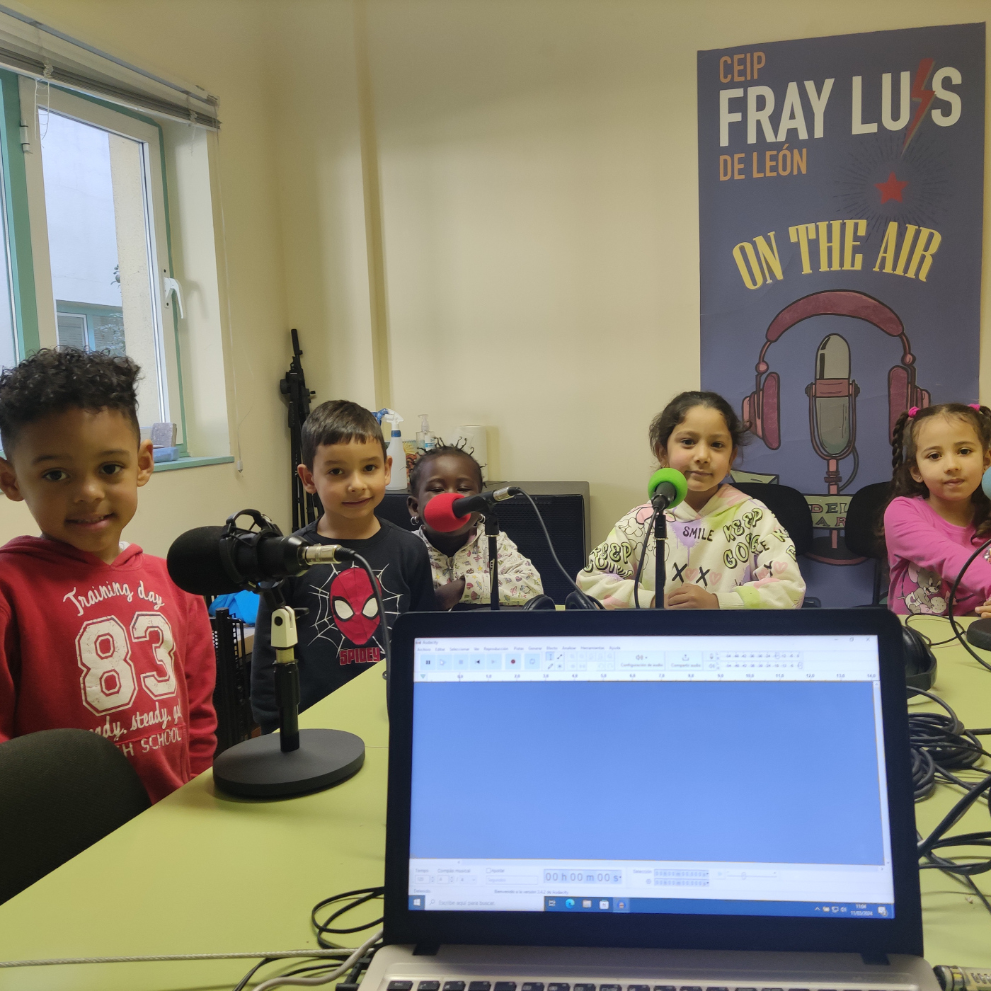 LAS DELICIAS DE LA RADIO