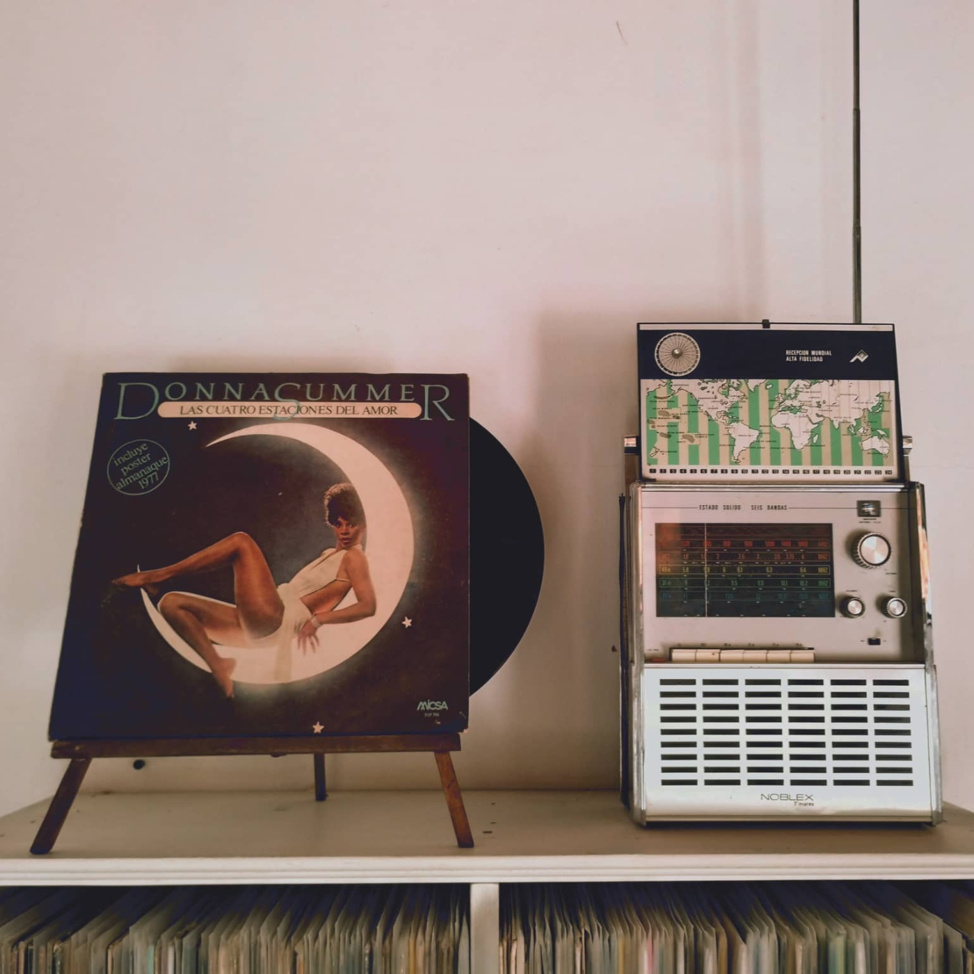 Los discos se escuchan enteros