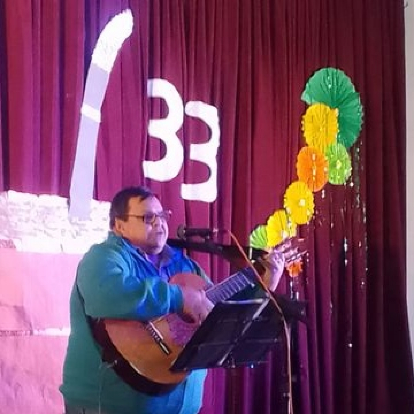Música y Personajes