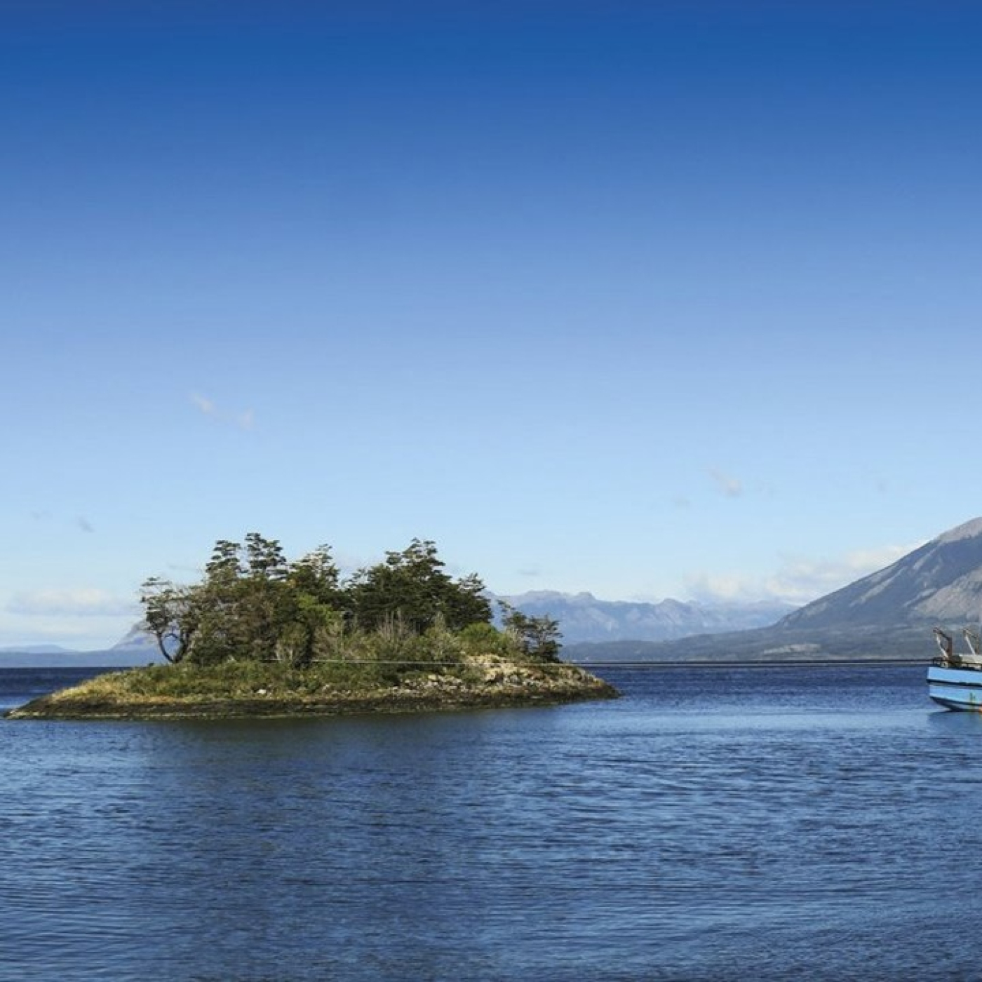 Las fascinantes comunidades canoeras de la Patagonia chilena