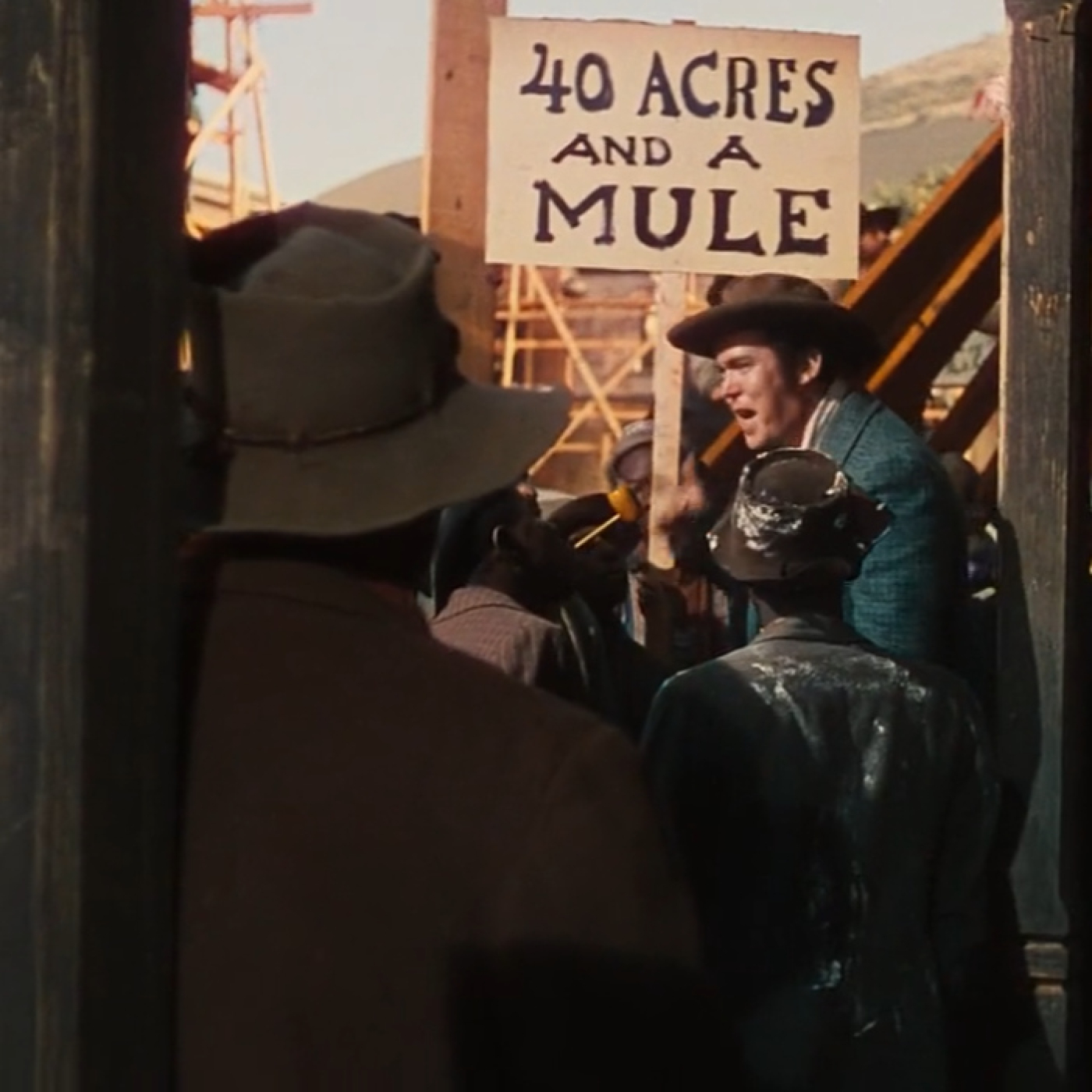 40 acres y una Mula ( Solo una verdad en el titulo )