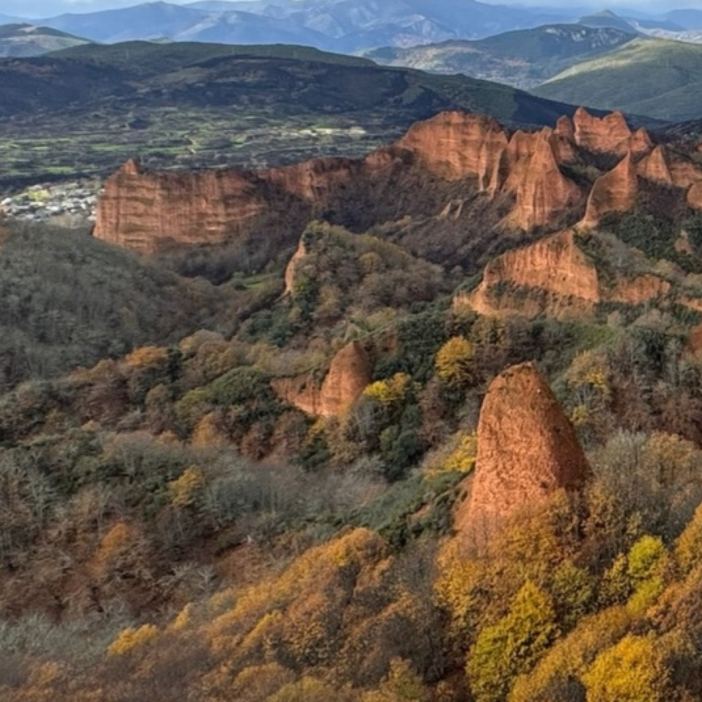 Gabino Oviedo es el presidente de la asociación de Vecinos de Médulas y nos habla de sus preocupaciones