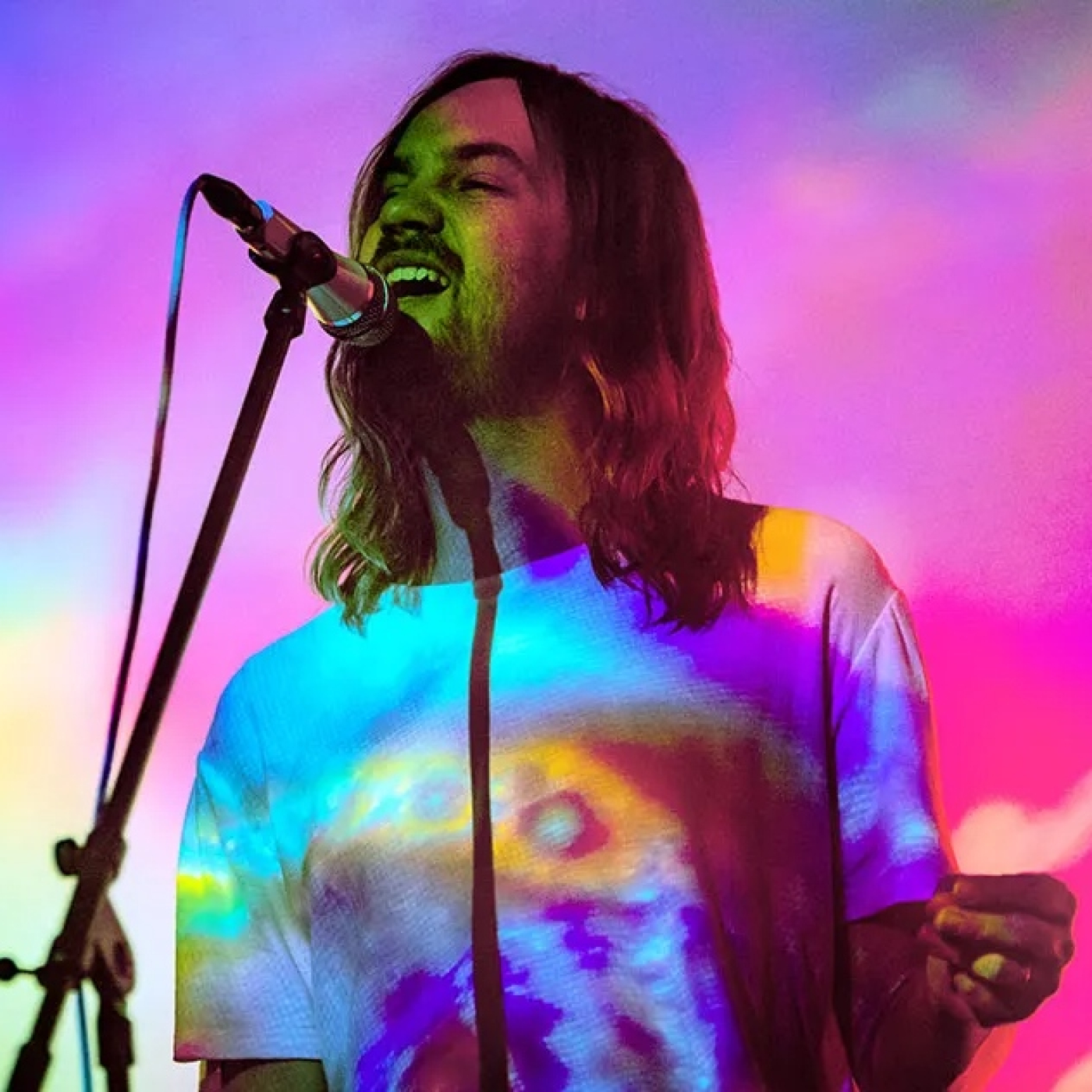 Kevin Parker (Tame Impala) vende su catálogo de canciones pasadas y futuras y estrena un gran tema con con Justice episode artwork