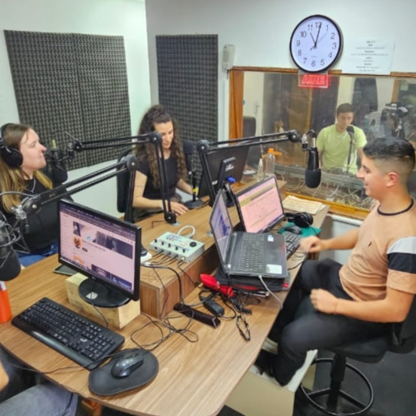 El Colectivo | Duplex con Radio Universidad de San Luis | 05-11-2025 episode artwork