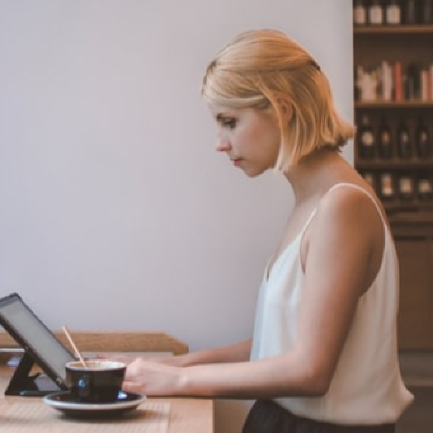 Poemas de amor para dedicar. Poemas para escuchar