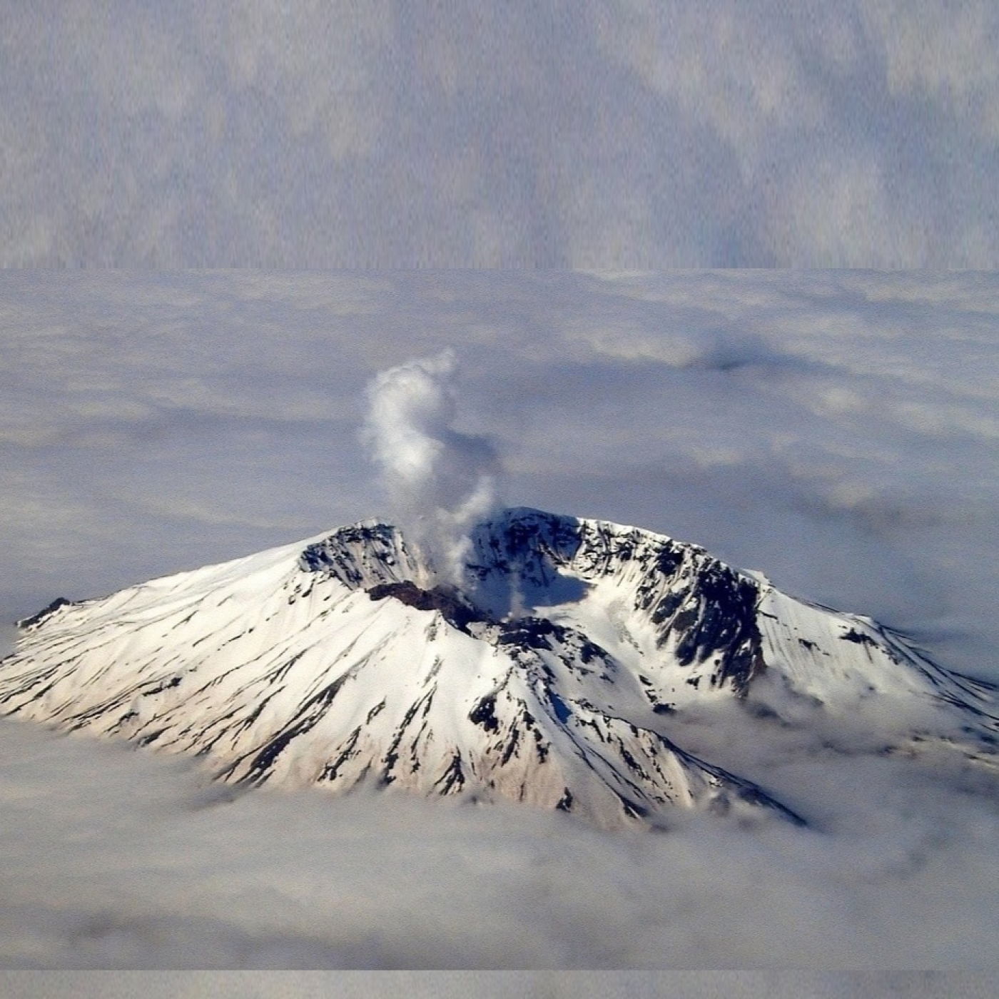 965 - Los Misterios del Volcán Santa Helena