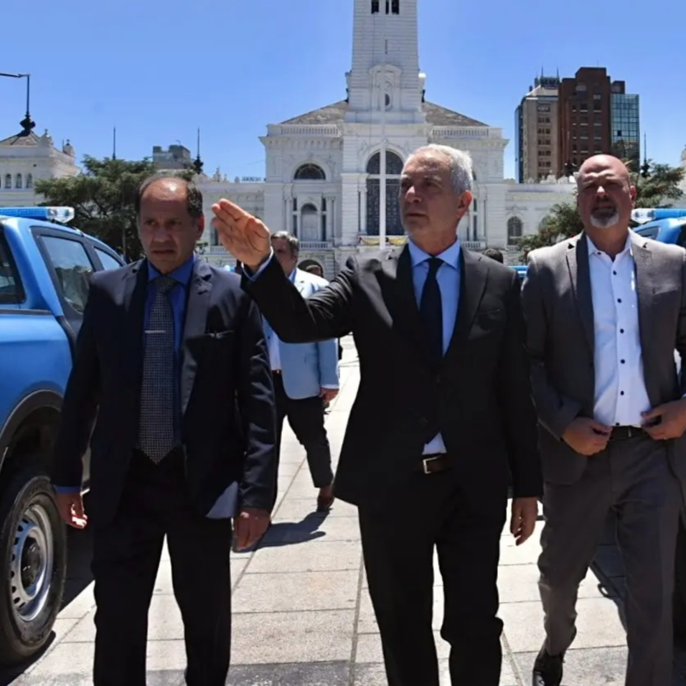 Gonnet Digital - Alak presentó 100 nuevas patrullas que se sumarán al Centro de Operaciones Municipal episode artwork