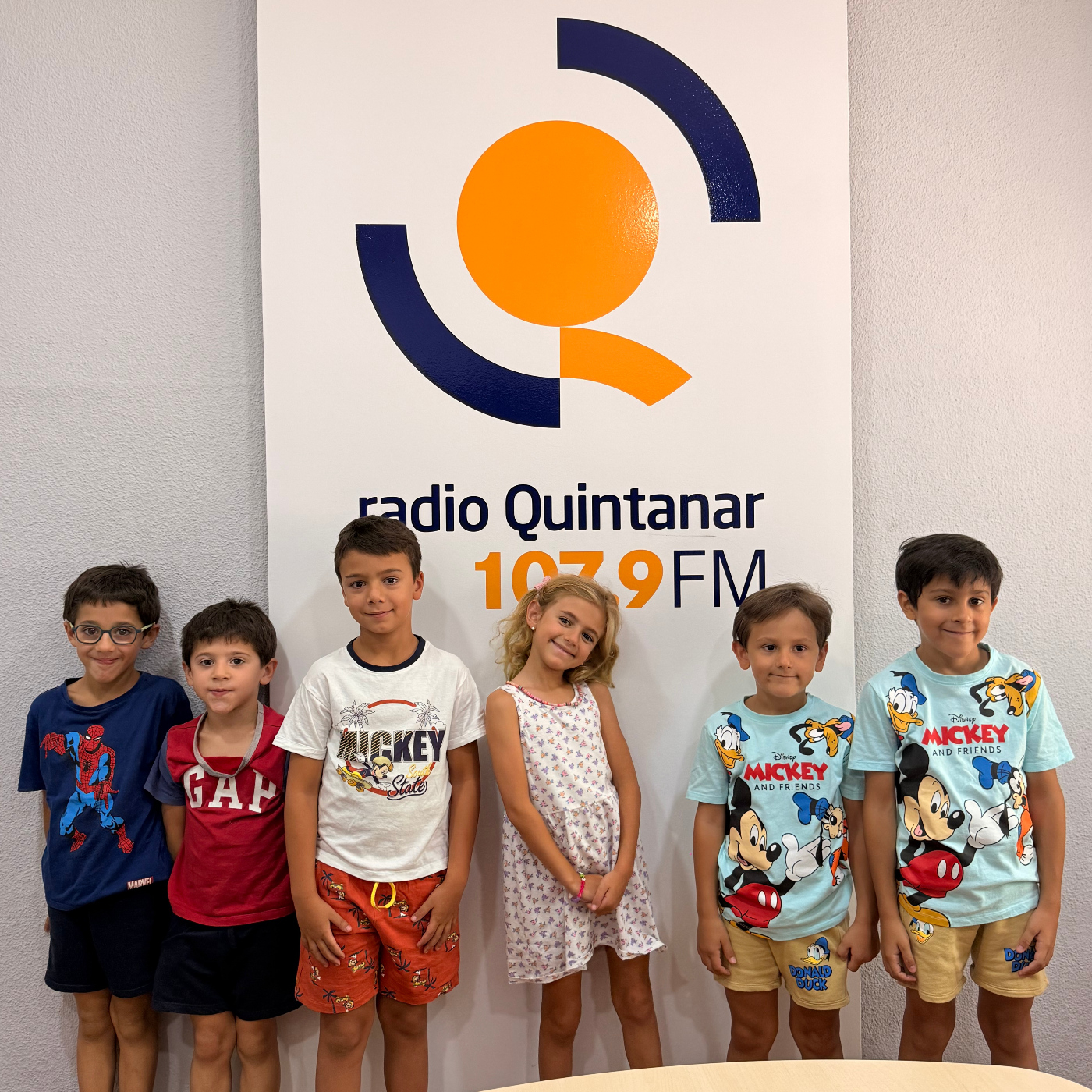ESPECIAL PEQUES EN VERANO - Paco, Yago, Javier, Elena, Mateo y Pablo episode artwork