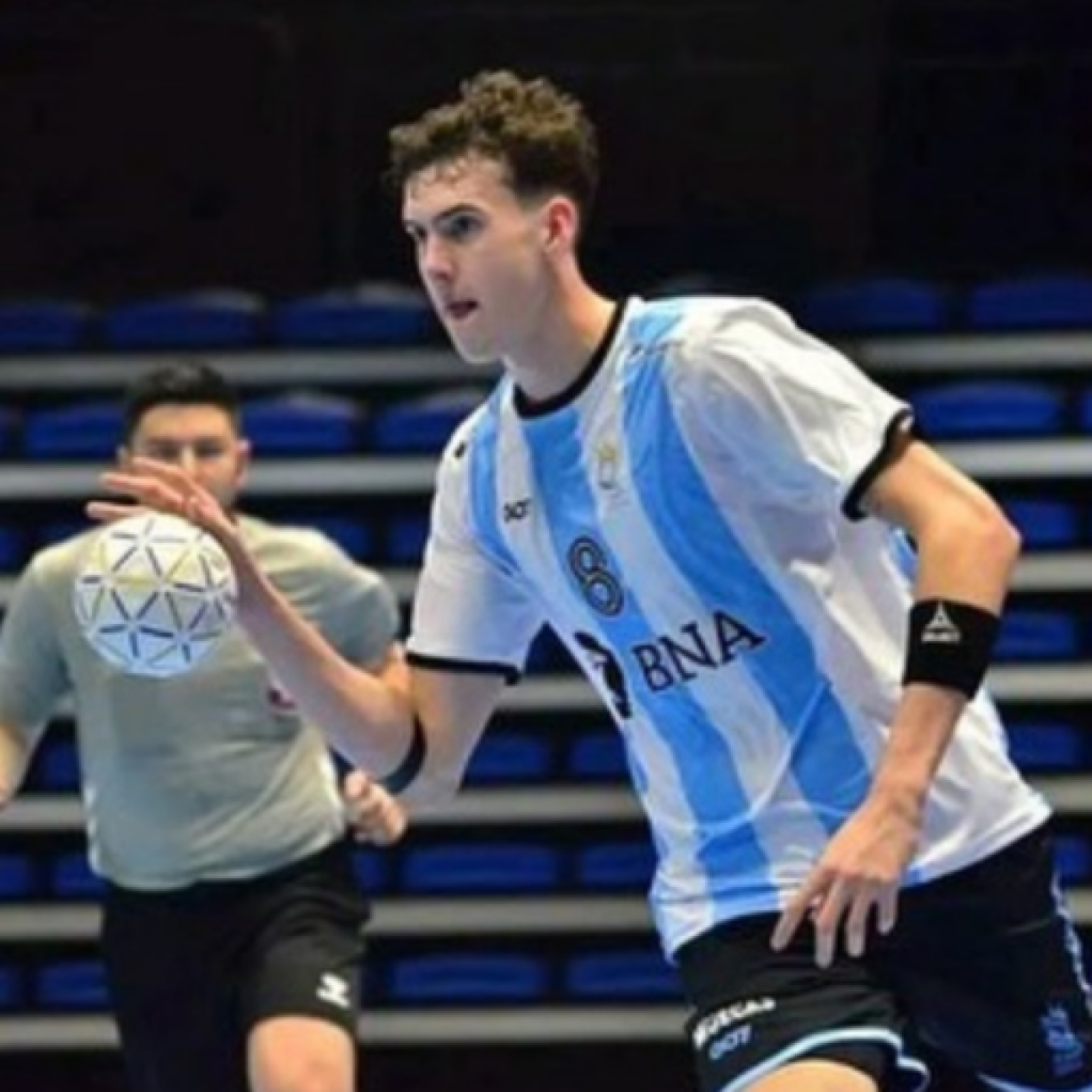 Handball: Juan Gull, figura de la Selección Junior, pide pista en Los Gladiadores. episode artwork