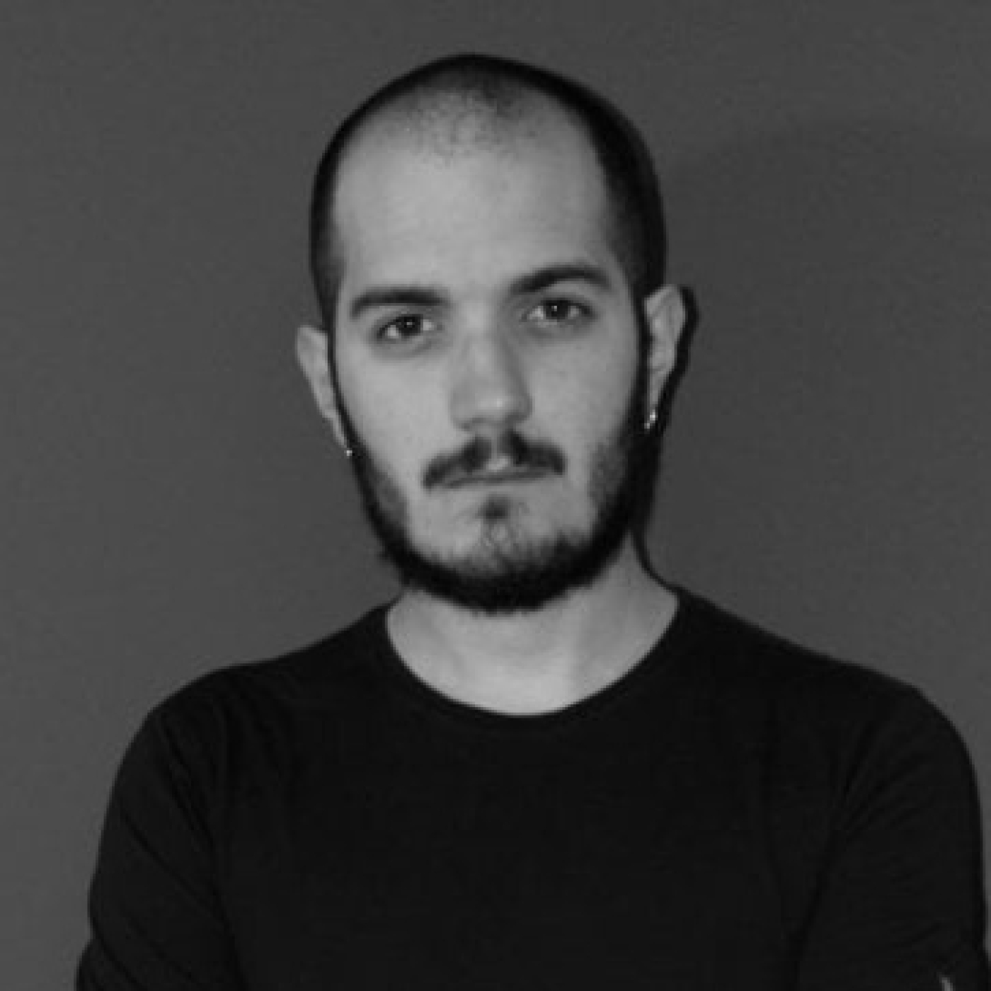 Álvaro Fernández Caboalles es actor, docente, investigador y gestor cultural, reconocido con un premio de la SGAE.