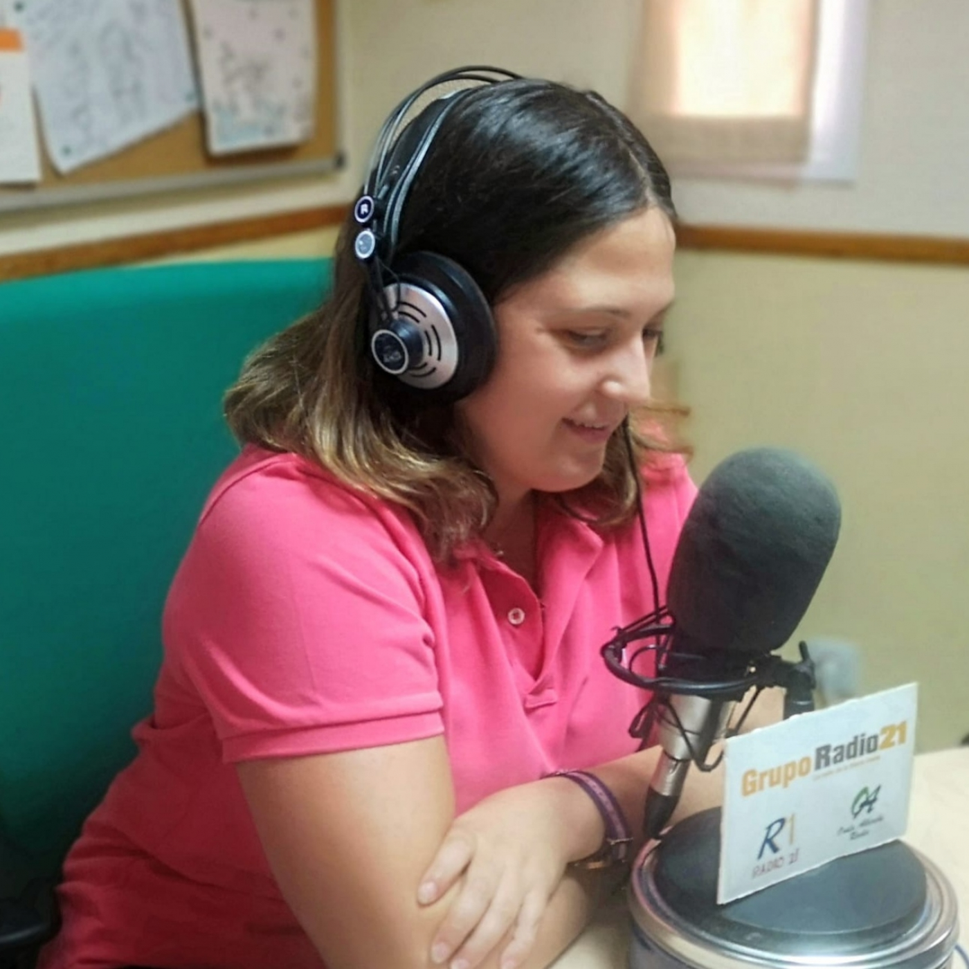 Entrevista a la Tnte. Alcalde Ada López de Navas del Rey que nos habla de las actividades navideñas de la localidad episode artwork