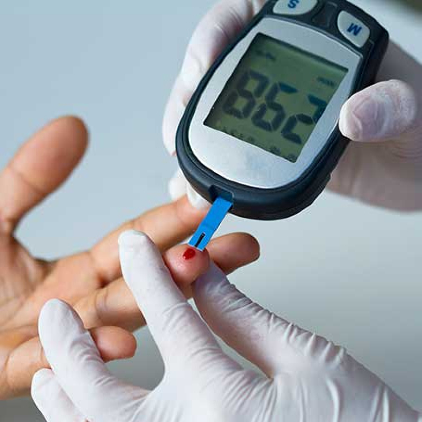 Diabetes Mellitus ¿Cómo reconocer sus síntomas y prevenir complicaciones? episode artwork