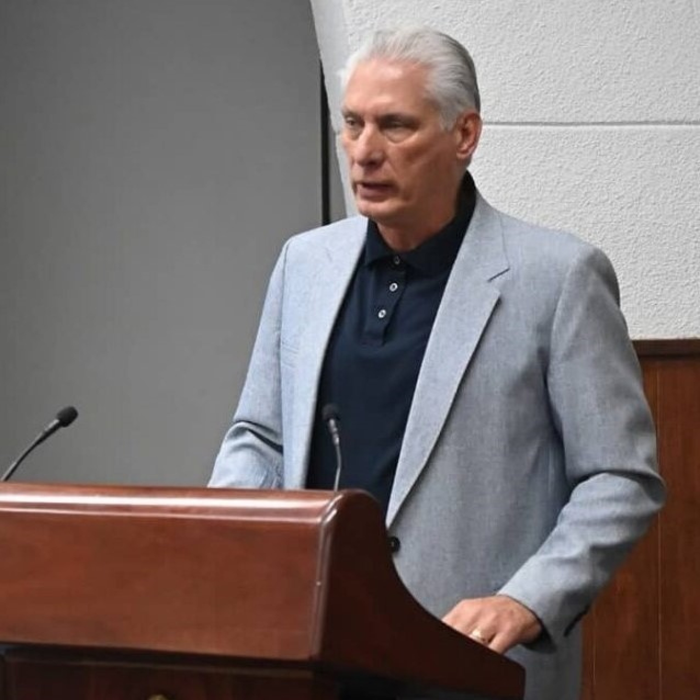 Discurso pronunciado en la clausura del XI Pleno del Comité Central del Partido Comunista de Cuba Discurso pronunciado en la clausura del XI Pleno del Comité Central del Partido Comunista de Cuba