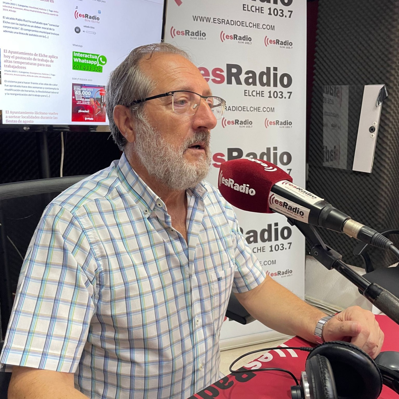 ''Convivencia, participación y alegría es la idiosincrasia que podemos encontrar en los Moros y Cristianos de Elche''. episode artwork
