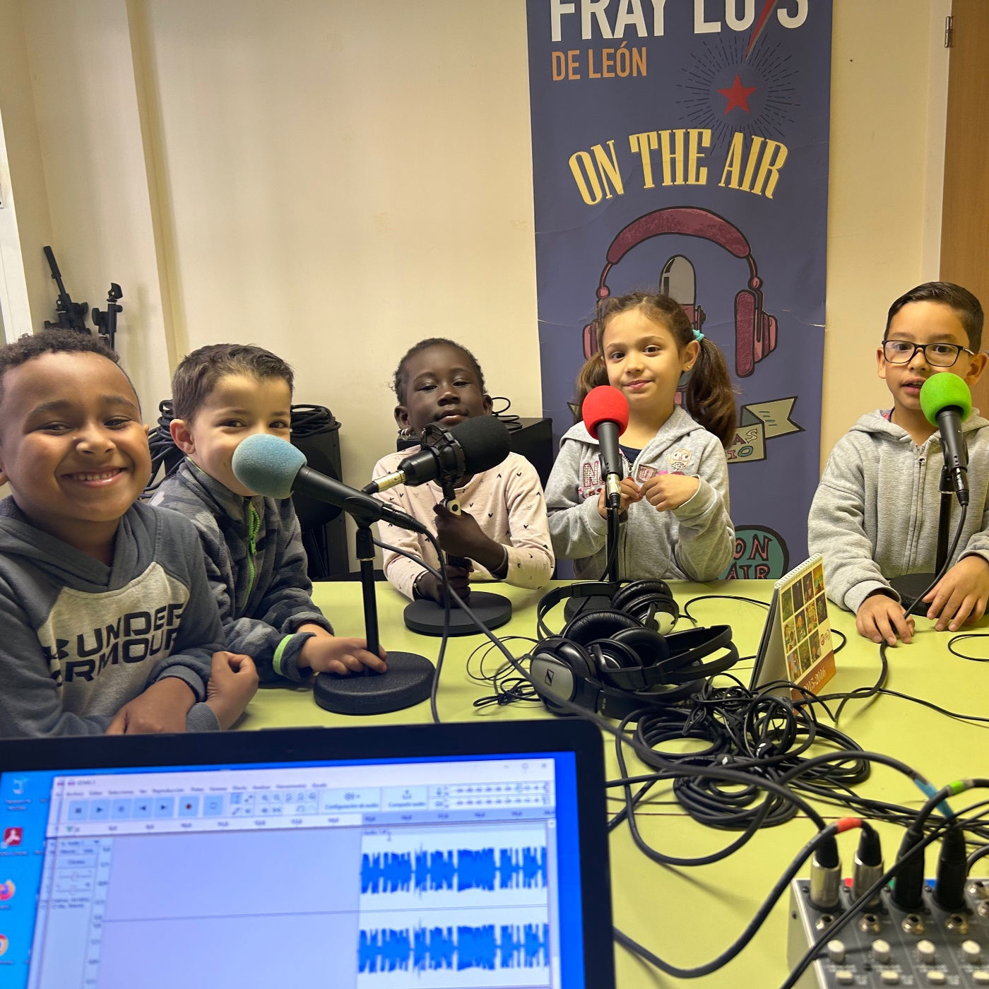 LAS DELICIAS DE LA RADIO