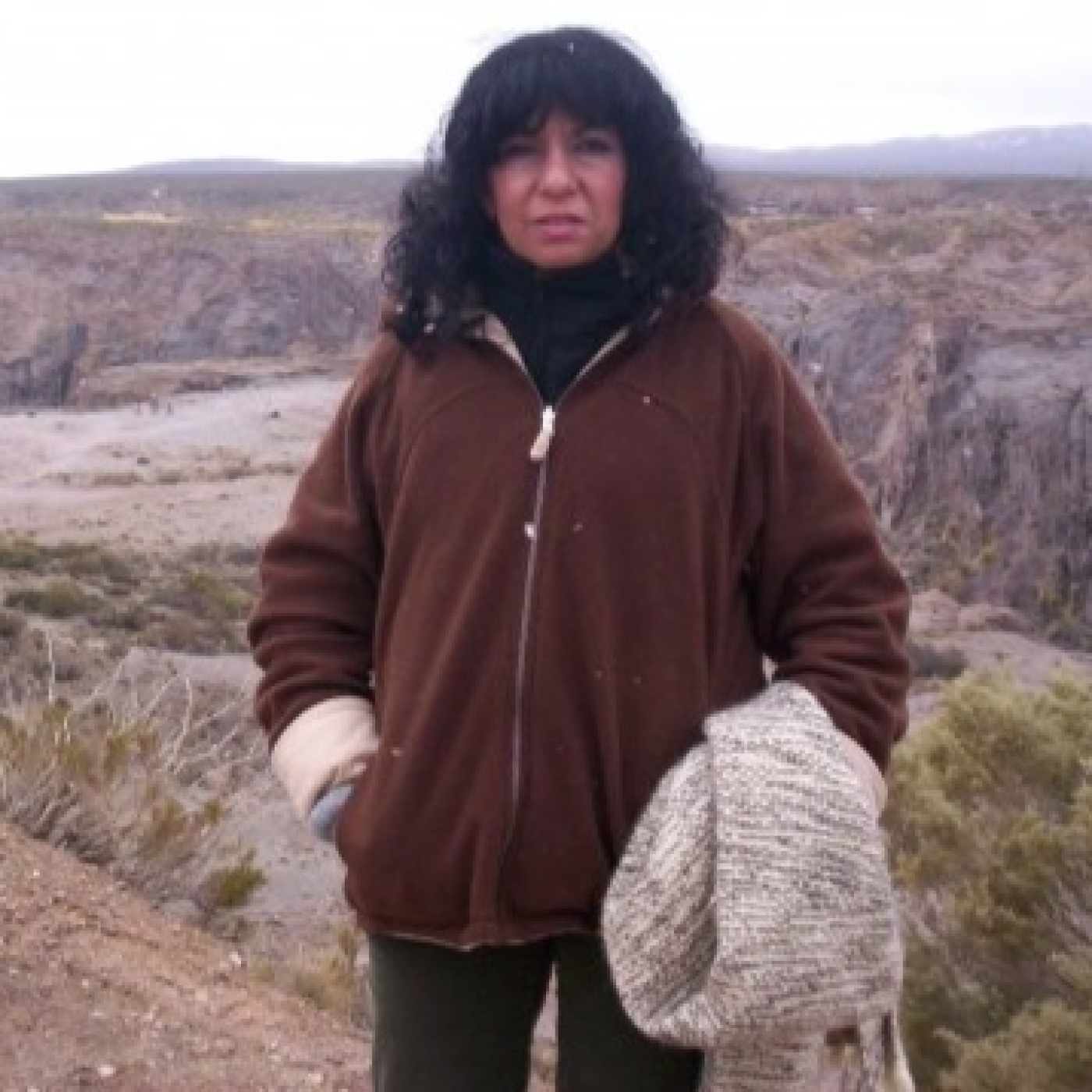 COLUMNA LITERATURA ALICIA LENCINA ISLEÑO EL CLUB DE LA PLUMA 10-8-2025