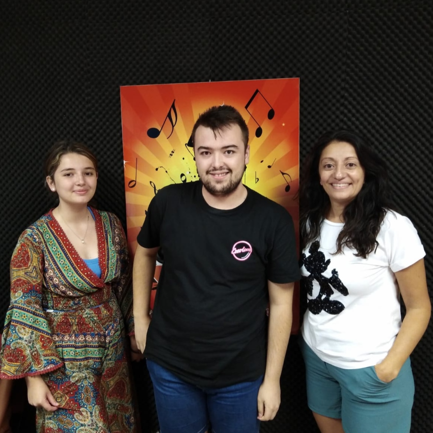 Entrevistamos a los alumnos del Curso de Influencer y Redes Sociales episode artwork