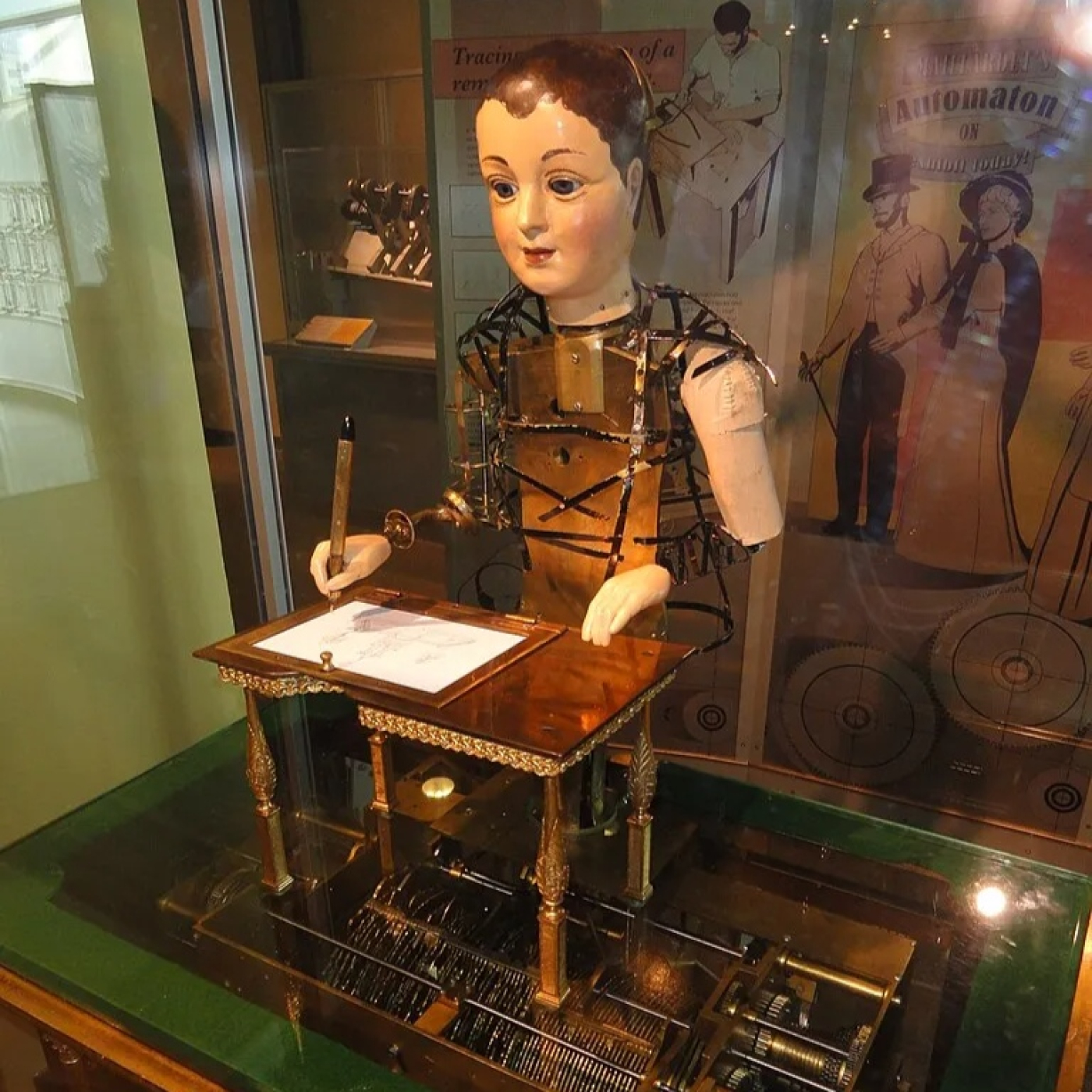 Voces del Misterio COPE: Robots e ingenios humanoides mecánicos en la Antigüedad, con Javier Sierra