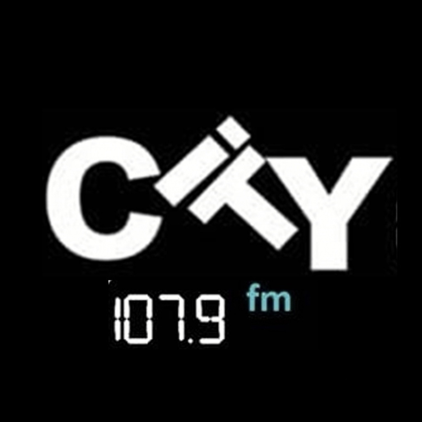 UN LUGAR CON PARLANTES