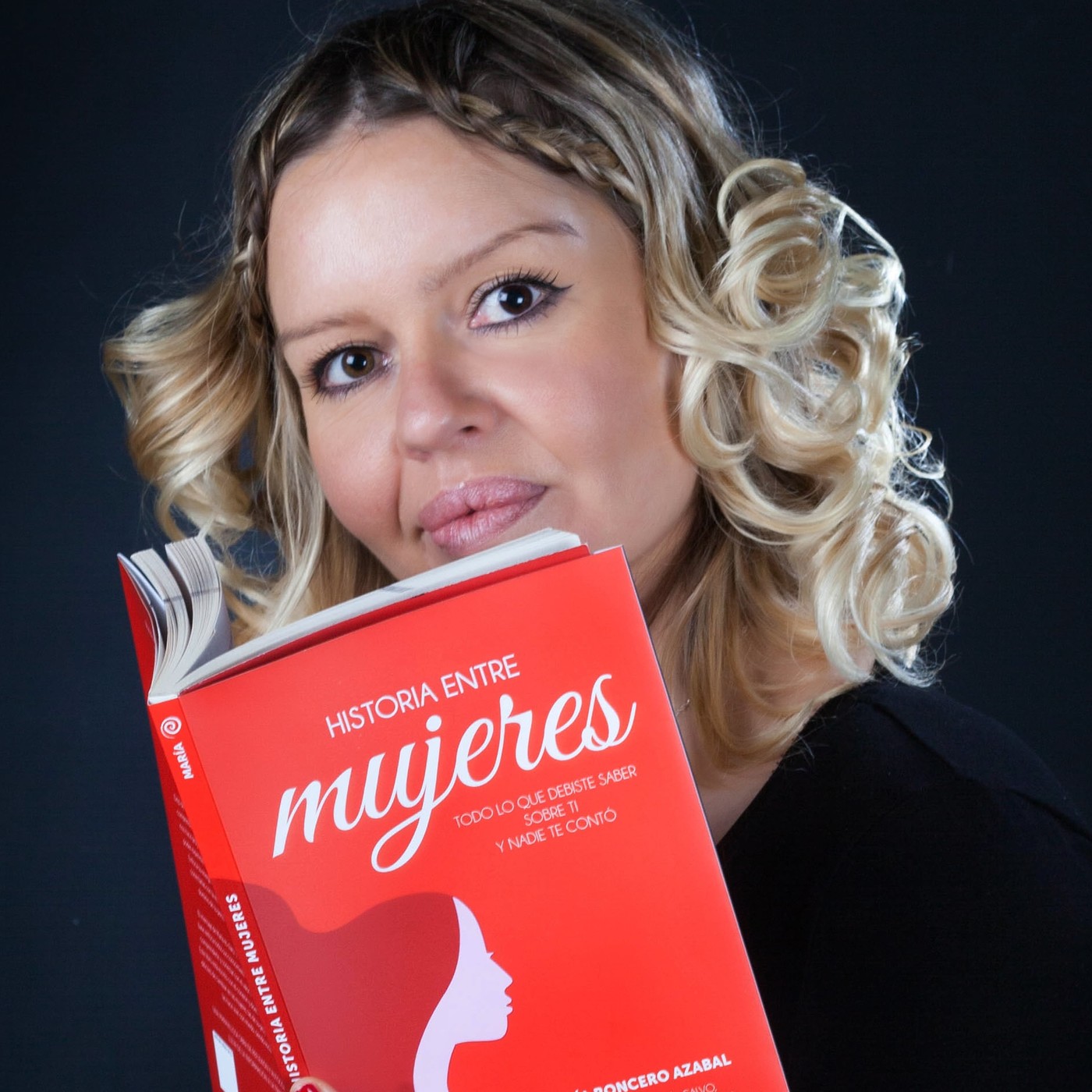 MARÍA RONCERO AZABAL-  Historia Entre Mujeres