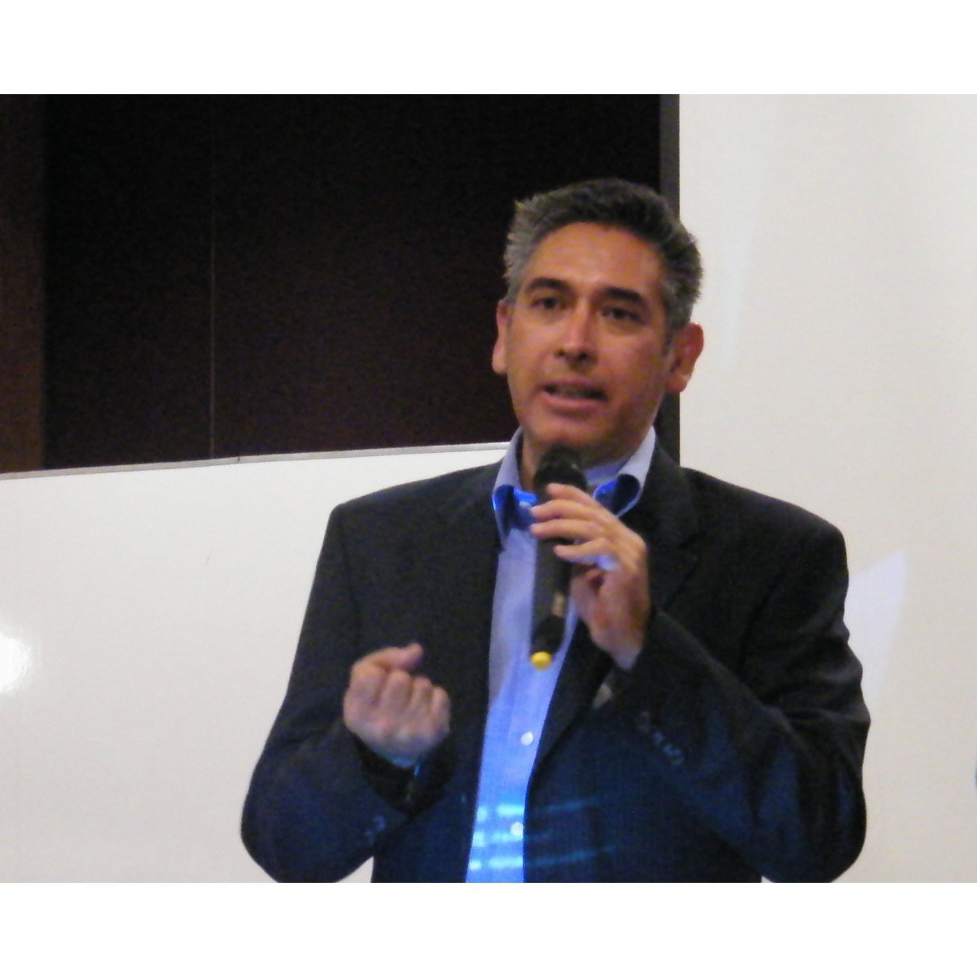 8 PASOS AL EXITO Juan Carlos Barrios