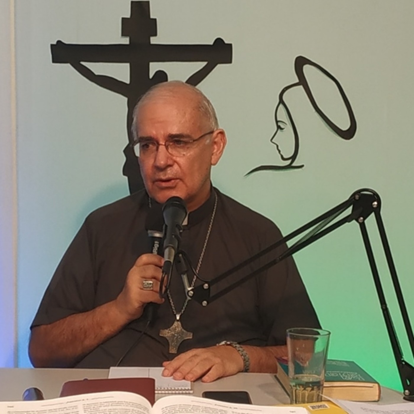 Conversando con el Obispo