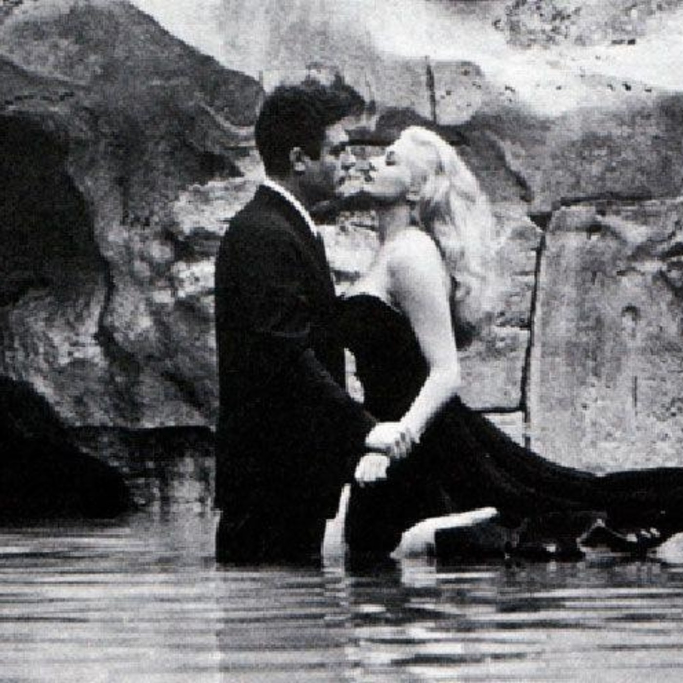 LA DOLCE VITA