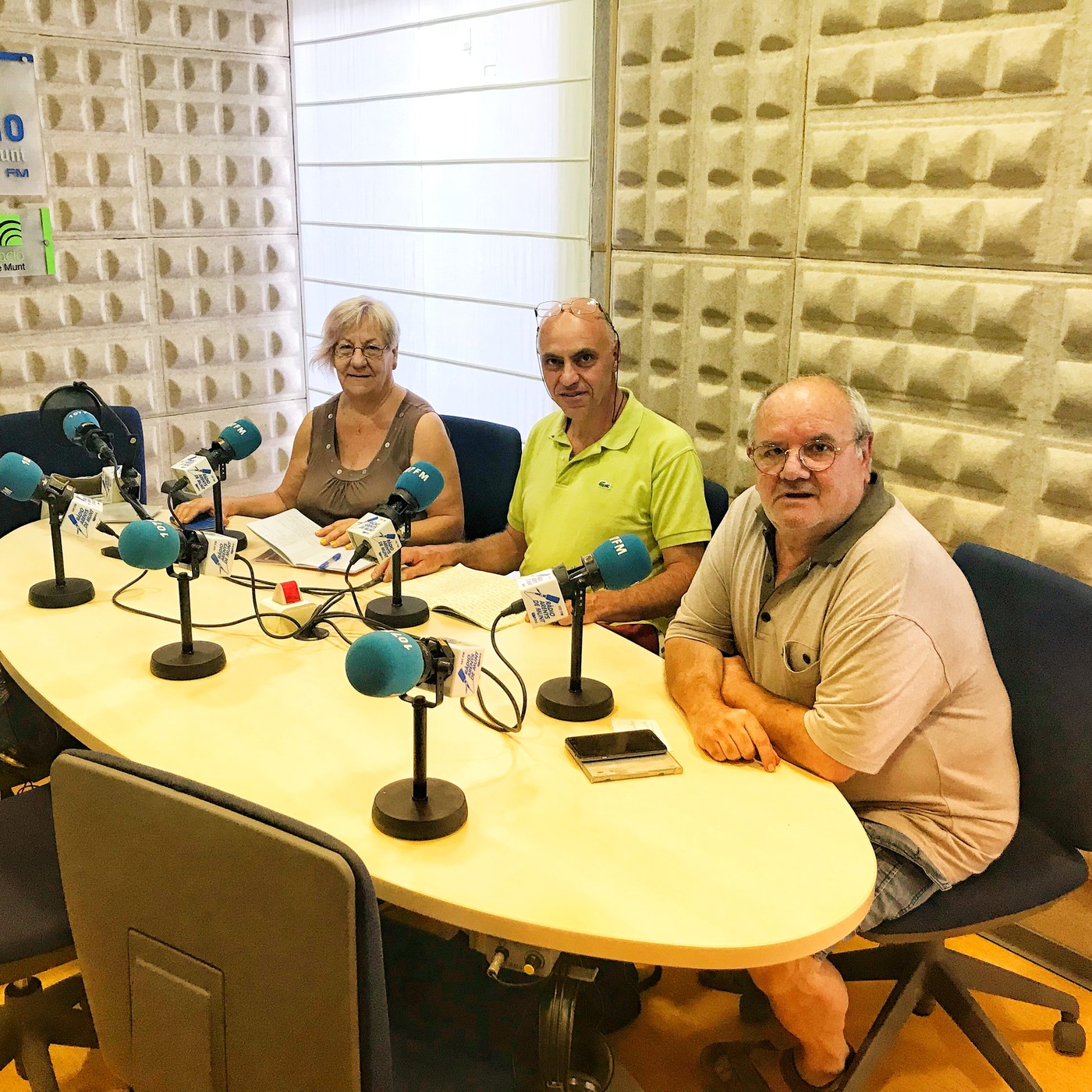 Sardanes a la ràdio