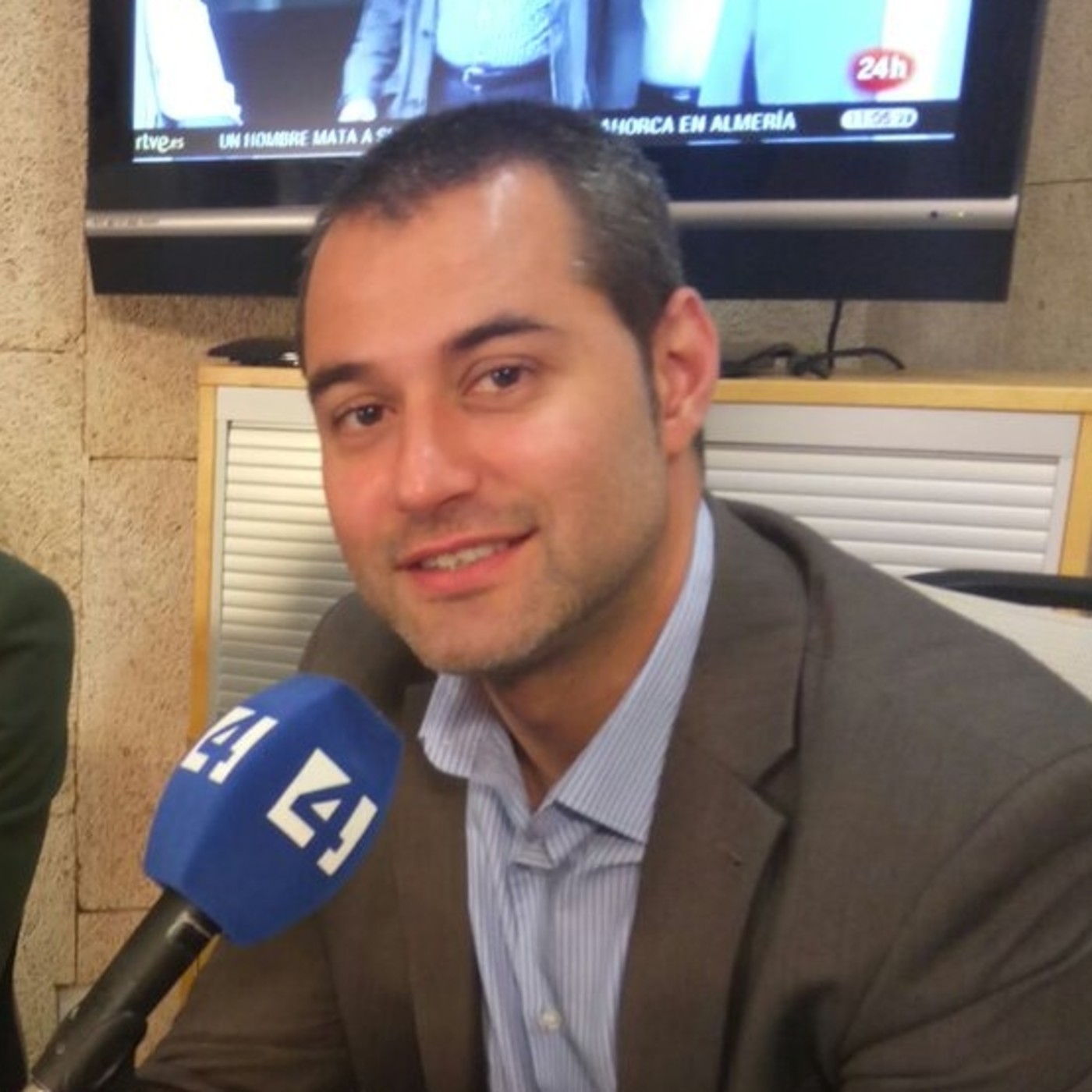 Canal 4- Entre tu i jo/4 Directe