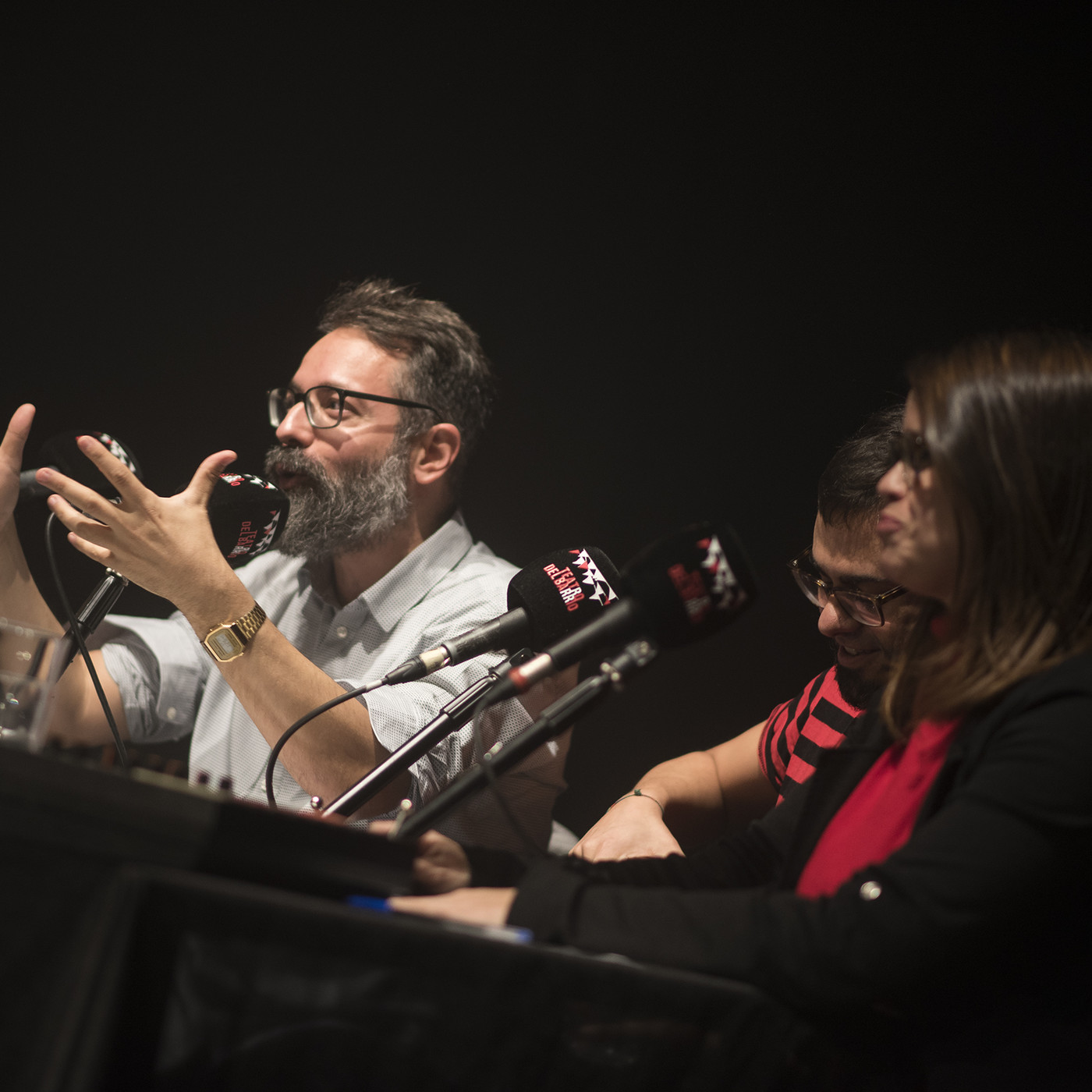 Poesía o barbarie Radio